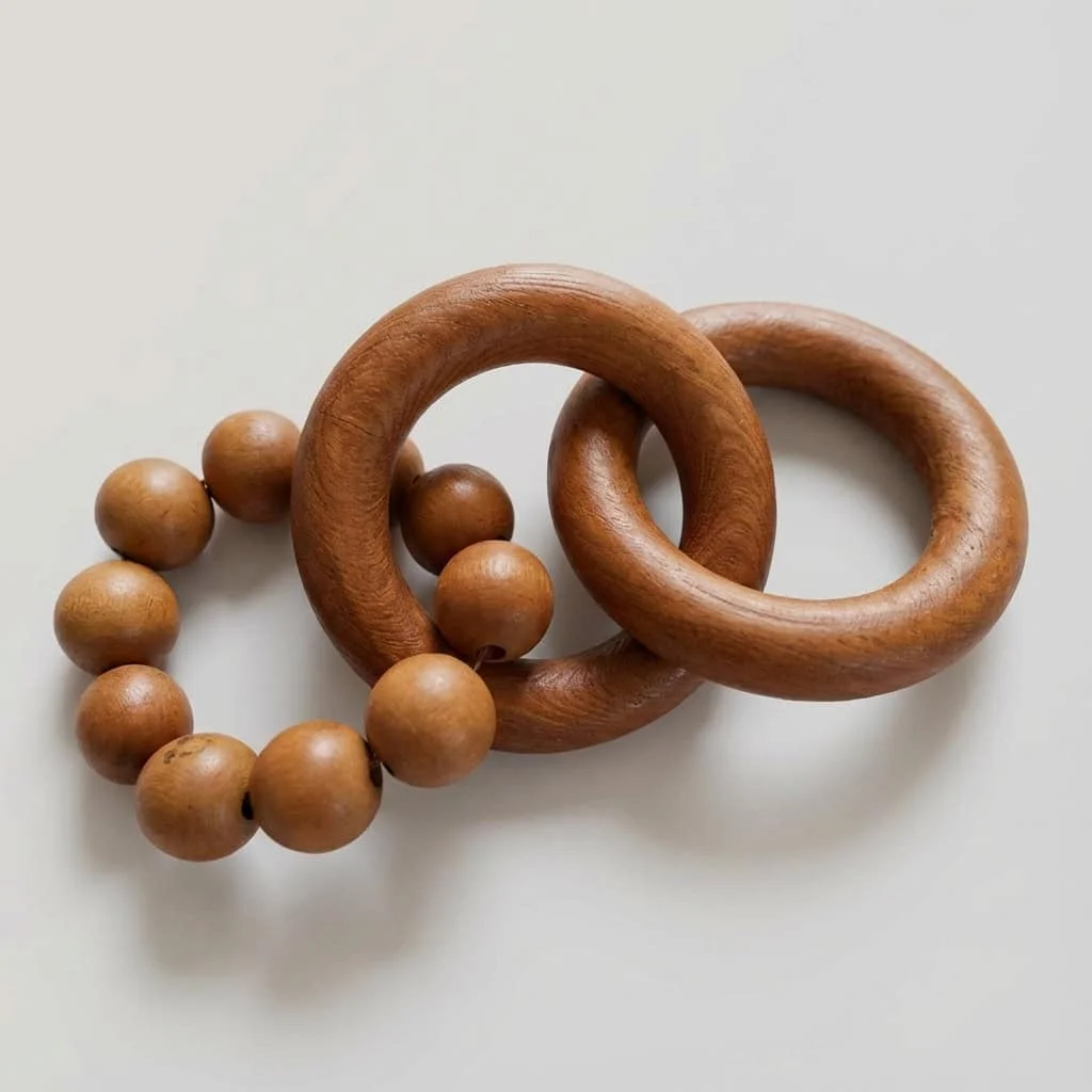 Wooden Decorative Chain with Three Interlocking Rings and Beads 6