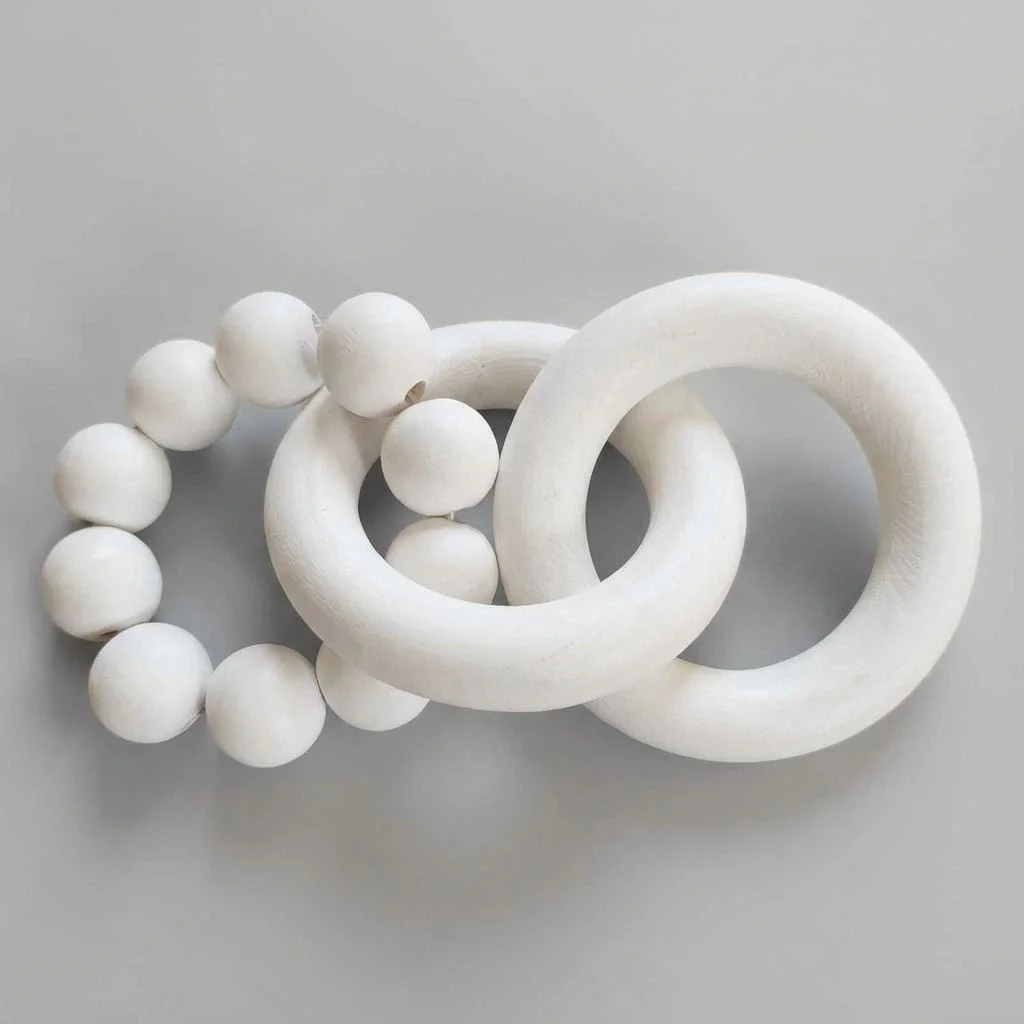 Wooden Decorative Chain with Three Interlocking Rings and Beads 5