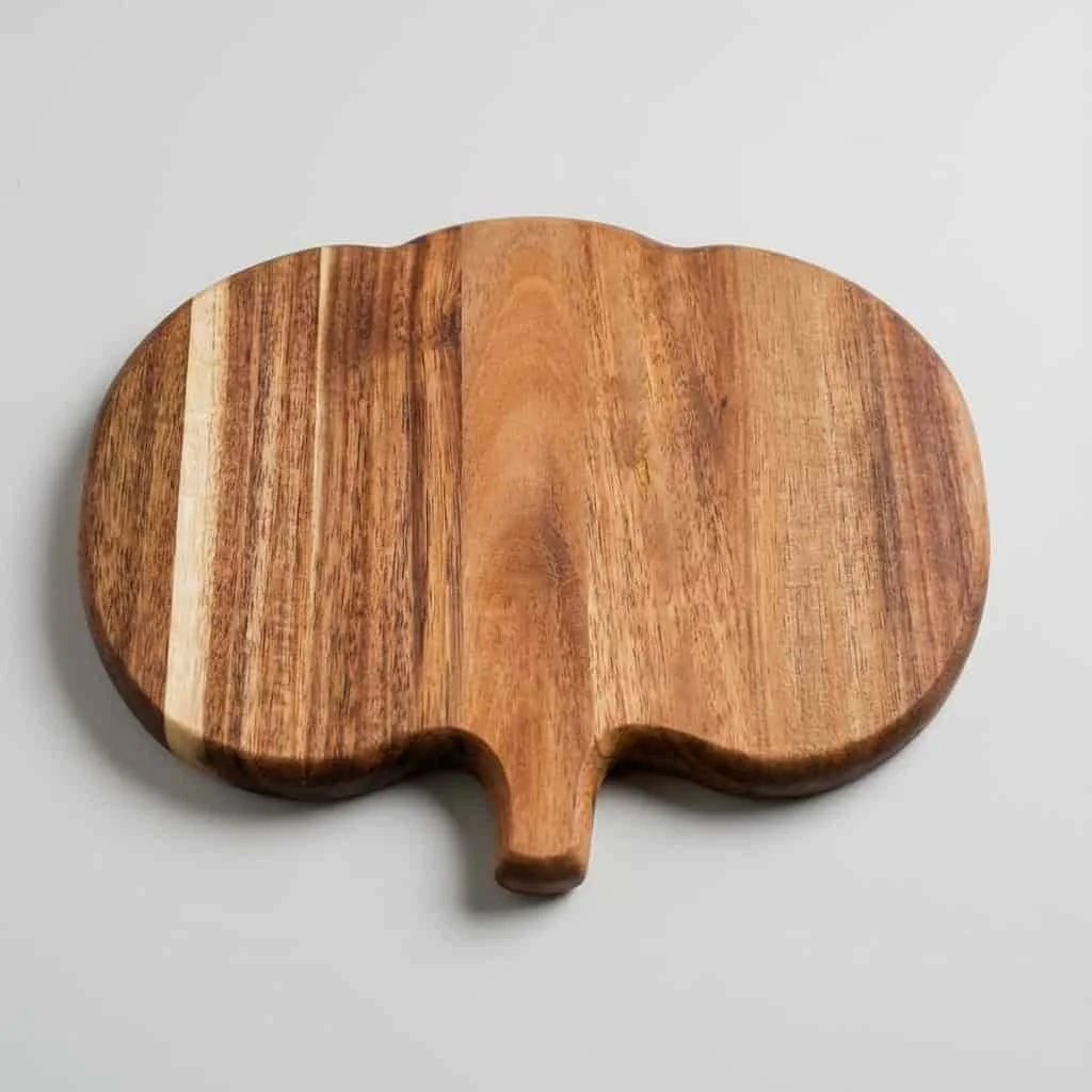 Wooden Pumpkin Serving Board with Handle – Acacia Wood Cutting Board and Decorative Tray 2
