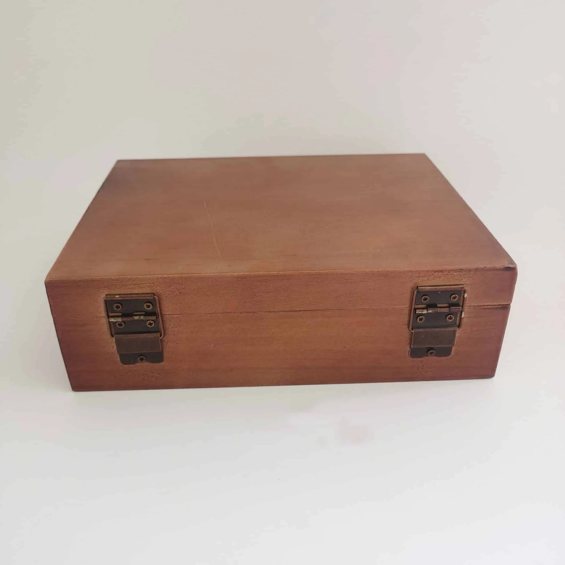 Custom Wooden Essential Oil Storage Case for Buyers 5