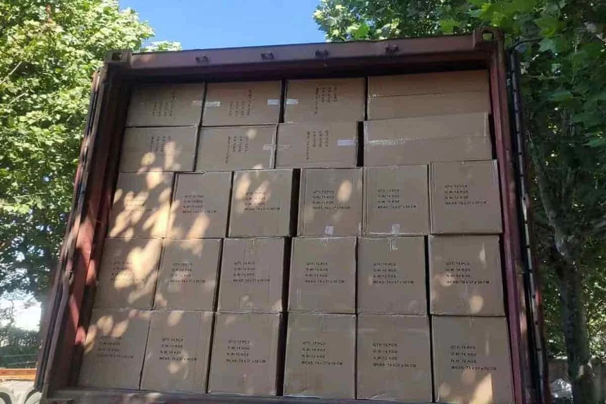 Container loading of wholesale wooden wine boxes for export shipment