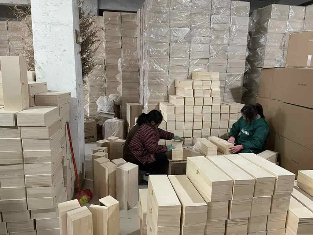 Quality inspection of finished wooden products before shipment