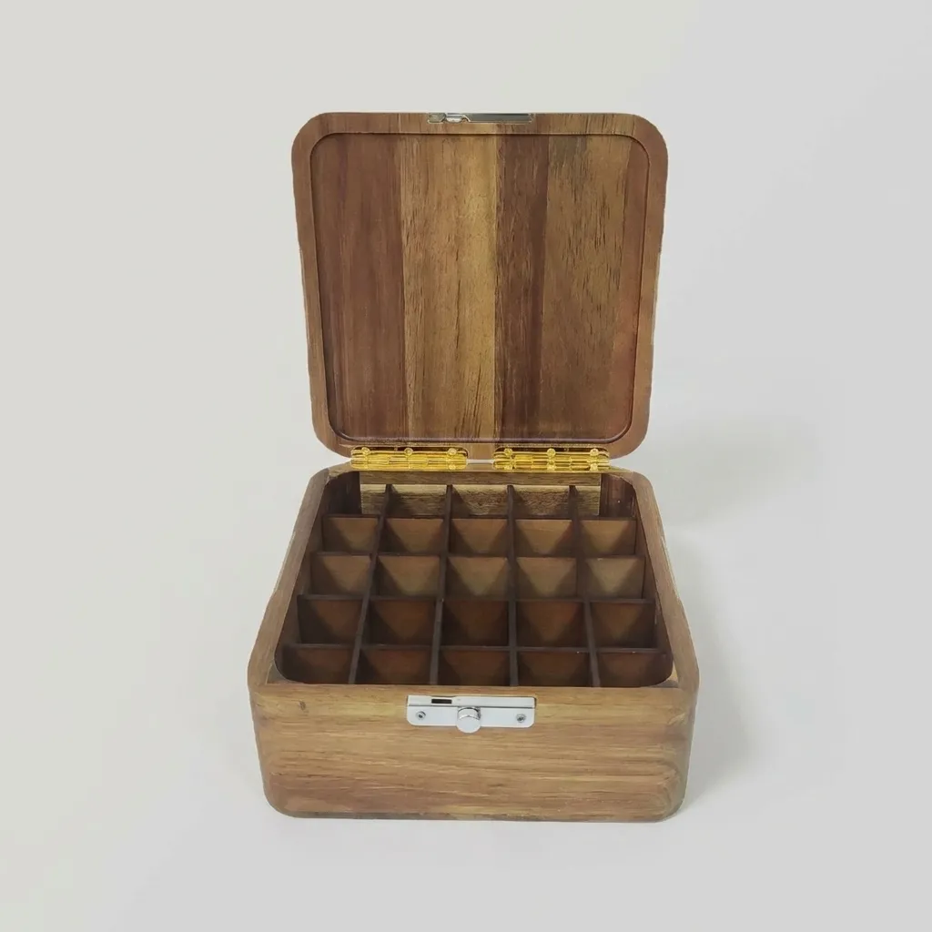 Custom Square Acacia Wood Packaging Box Solid Wood Hinged Gift Box 2
