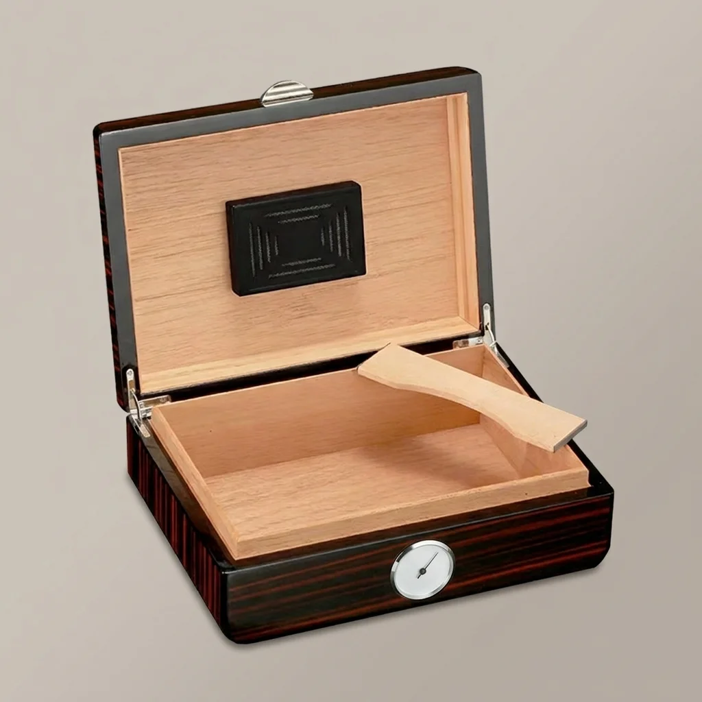 Wholesale Piano Lacquer Humidor Boxes with Cedar Liner | Manufacturer & Wholesale Supplier 3